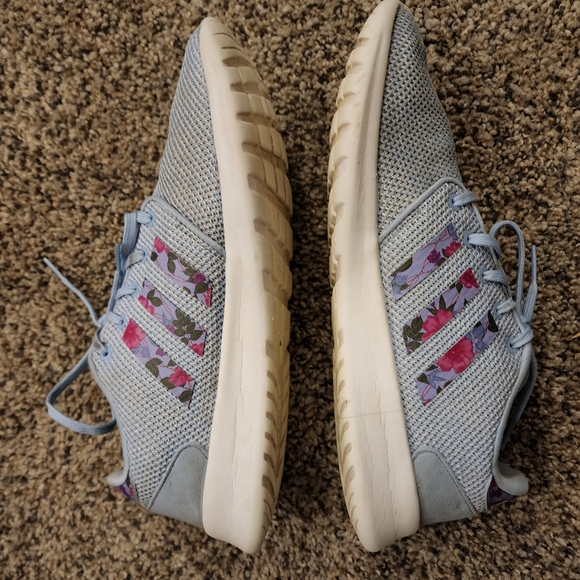 Adidas Cloudfoam - Size 9.5 - Picture 5 of 11